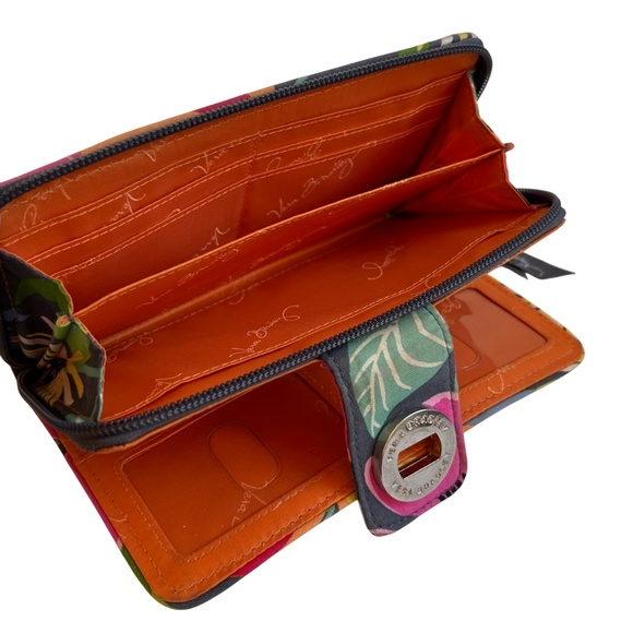 Vera Bradley Quilted Floral Mult Compartment Zipper Wallet - Picture 6 of 11